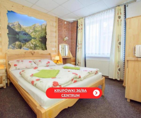 Krupówki 36 / 8a - Pokój 2 osobowy z widokiem na Giewont